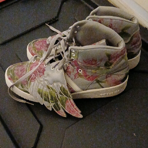 Adidas Floral Wing Sneakers - Gray and Pink - Picture 1 of 6